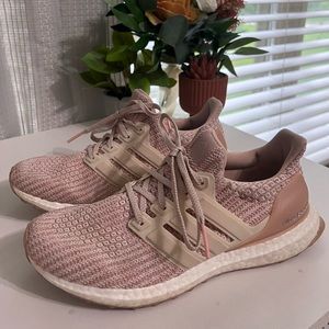 Adidas ULTRABOOST in rose/pink tint